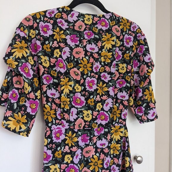 Moody Floral Print Wrap Dress with Bell Sleeves - Size 4, NWT - Topshop - Picture 11 of 14